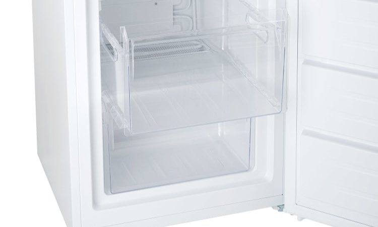 Preparing a fridge freezer for disposal