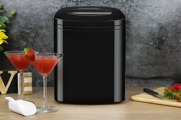 Ice Maker Black